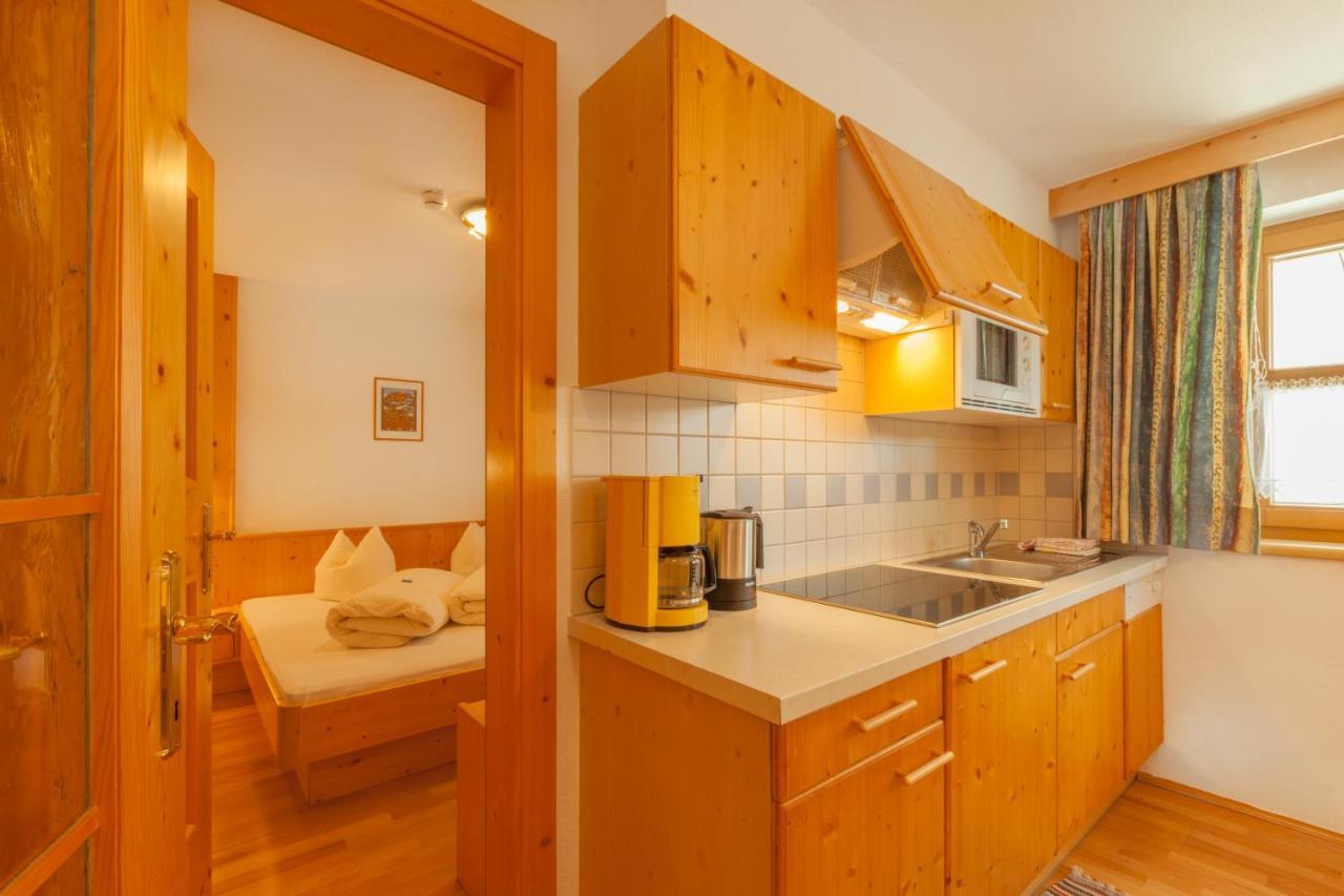 Chasa Per La Punt Apartment Galtuer Ngoại thất bức ảnh