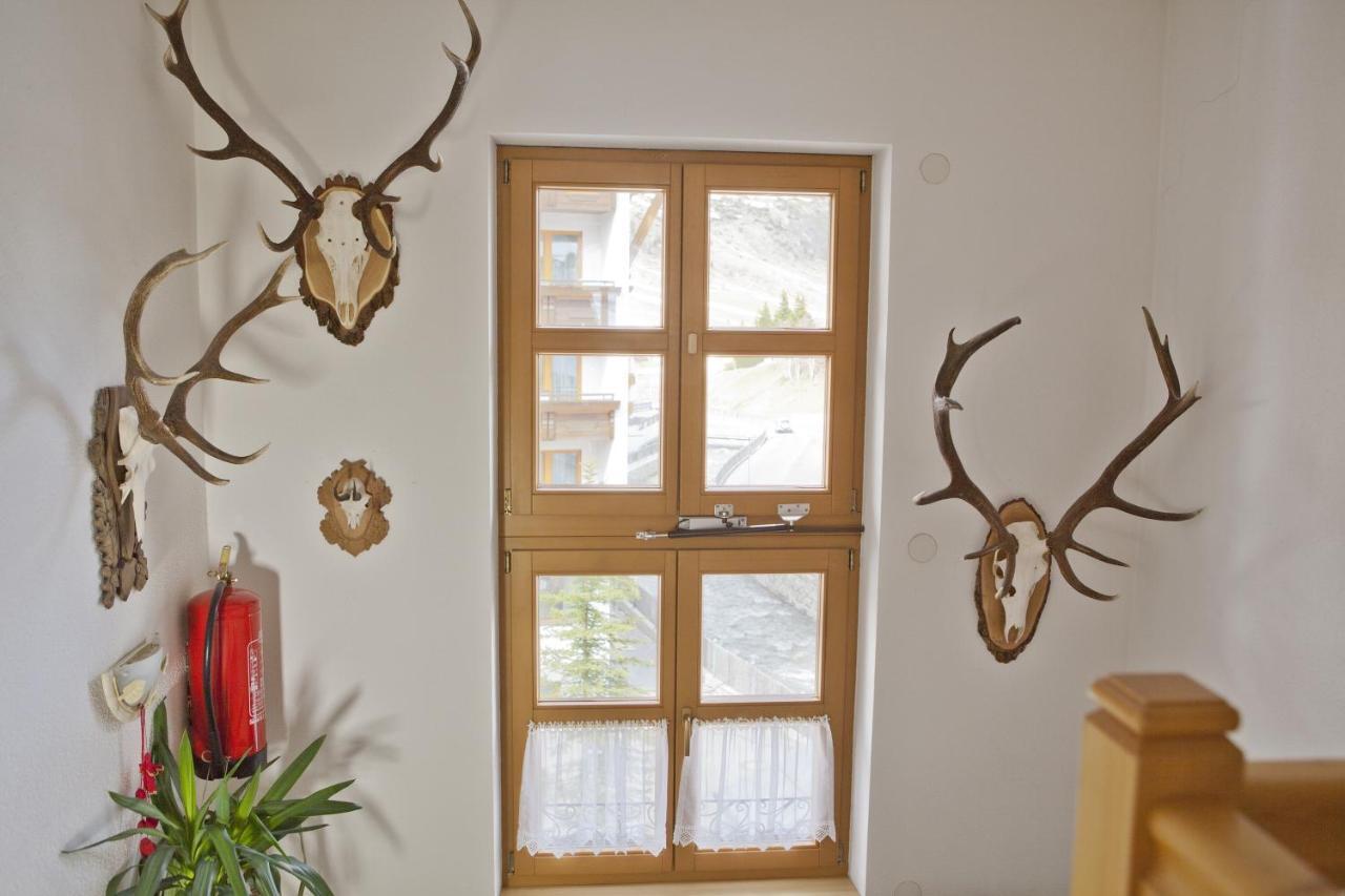 Chasa Per La Punt Apartment Galtuer Ngoại thất bức ảnh